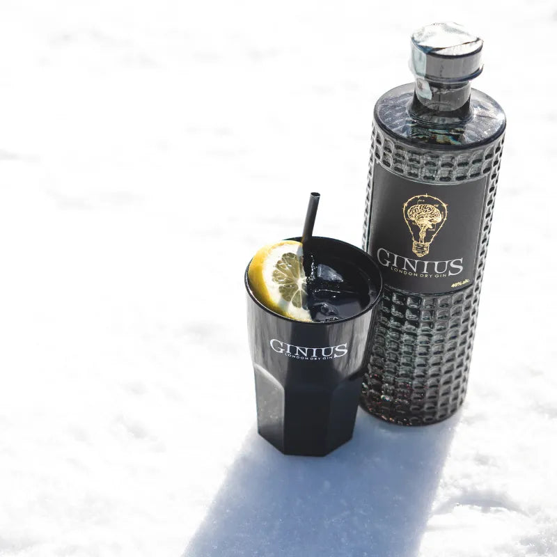Ginius London Dry Gin mit Drink