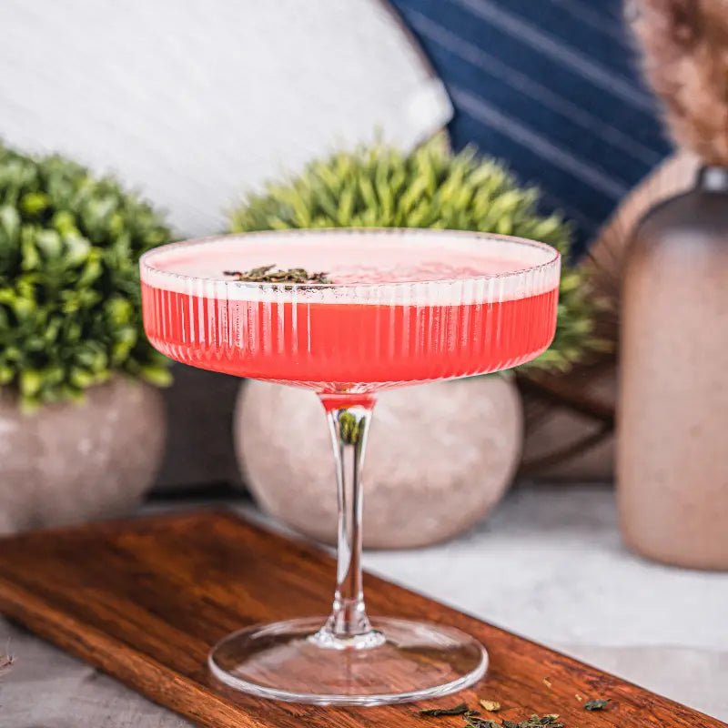 Momotarō Gin - GiNFAMILY